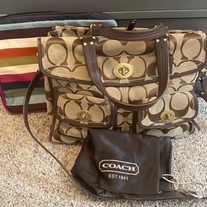 Coach Vintage Tote with laptop bag and dust pouch